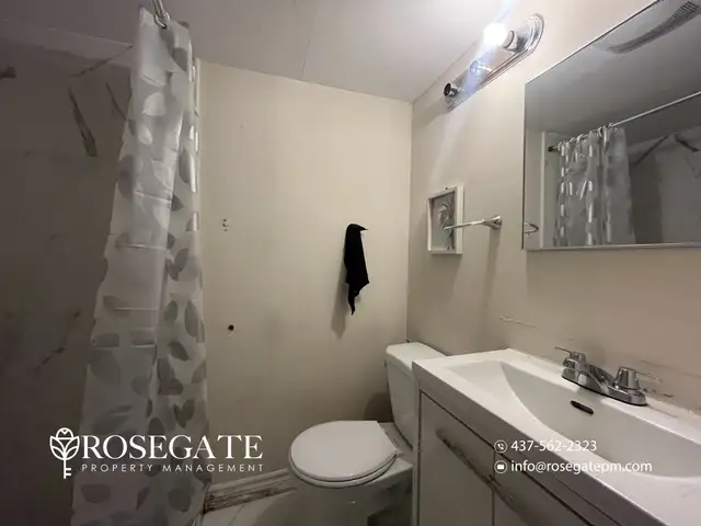 2-Bedroom Basement Apartment in Brampton | 900 Sq. Ft. + In-Unit in Long Term Rentals in Mississauga / Peel Region - Image 10