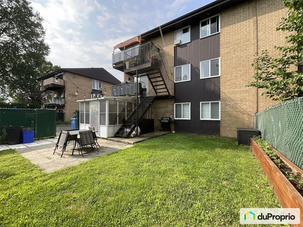 $839,000 - Triplex for sale in La Prairie — photo 2