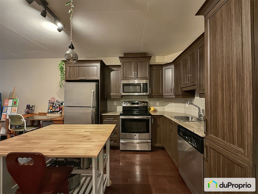 $348,800 - Condominium in Ville-Marie (downtown, old Mtl) — photo 3