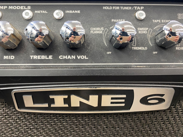 LINE 6 Spider IV 15-Watt Guitar Amp in Amps & Pedals in City of Toronto - Image 2