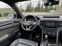 Command the road in this stunning 2023 Volkswagen Atlas Cross Sport Execline, resplendent in Deep Bl... (image 8)