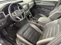 LEATHER HEATED SEATS/STEERING WHEEL, VENTILATED SEATS, PANORAMIC SUNROOF, NAVIGATION, REVERSE CAMERA... (image 9)