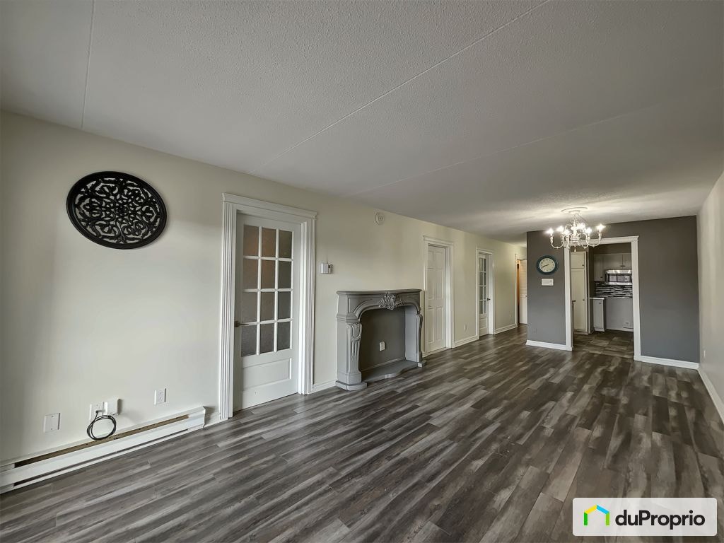 $324,900 - Condominium for sale in St-Jérôme (St-Jérôme) — photo 1