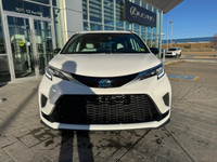 This 2024 Toyota Sienna makes an immediate impression curb side, with a highly sculpted body built o... (image 4)