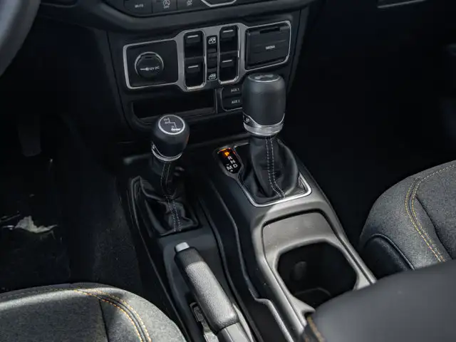 2026 Jeep Wrangler Sahara in Cars & Trucks in Barrie - Image 35