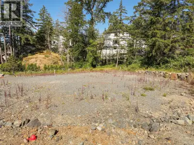Centrally located on a no-thru / quiet road in the Thetis Heights Neighbourhood of Vibrant Langford....