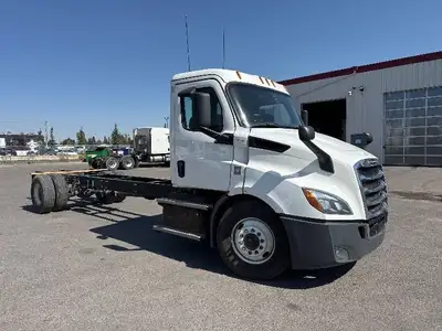2020 FREIGHTLINER T11642S;Medium Duty Trucks - Miscellaneous Trucks MANAGERS SPECIAL Penske Location...