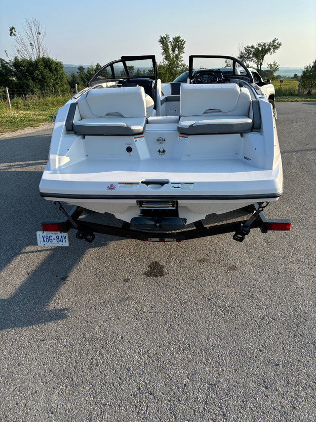 2019  Scarab 19.5 id 250 hp H.O 2 year extended warranty in Powerboats & Motorboats in City of Toronto - Image 3