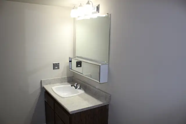 Confederation Apartment For Rent | Mainstreet Corner in Long Term Rentals in Saskatoon - Image 6
