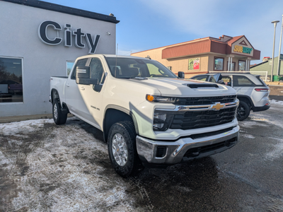 The 2024 Chevrolet Silverado 3500HD LT LT 4x4 is a powerful and dependable heavy-duty pickup designe...