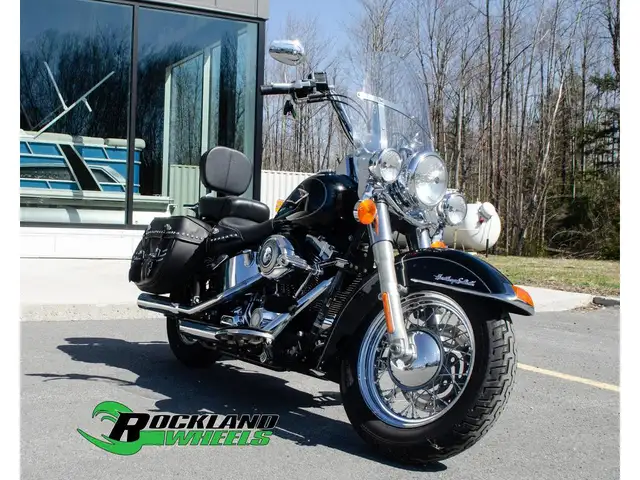 2011 Harley-Davidson Heritage Softail Classic in Street, Cruisers & Choppers in Ottawa - Image 5