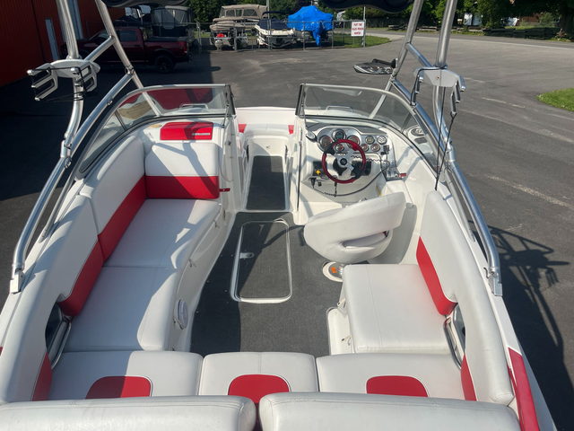 2008 SEA DOO 230 Wake in Powerboats & Motorboats in Ottawa - Image 5
