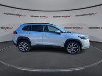 // ACCIDENT FREE!! // // SINGLE OWNER! // Meet the 2024 Toyota Corolla Cross XLE AWD, a smart compac... (image 8)