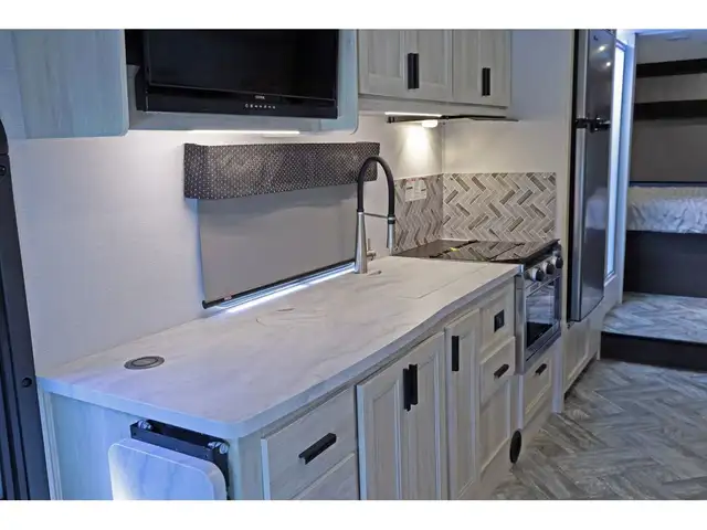 2022 Forest River Forester 3011 / 3010 Classe C 31 pieds 2 exten in RVs & Motorhomes in Laval / North Shore - Image 7