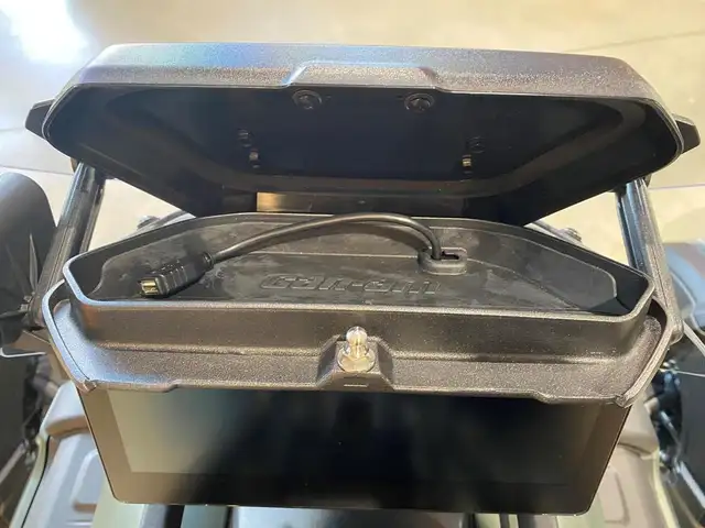 2025 Can-Am Canyon Redrock Edition in Street, Cruisers & Choppers in Kitchener / Waterloo - Image 15