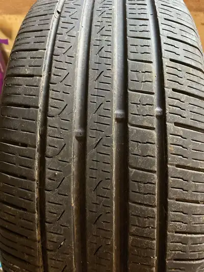 if u see the ad tire still for sale 1 x 225/45/17 Pirelli cinturato p7 all season Run Flat tire 90 %...