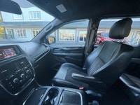 Price includes $1,000 finance credit. Price does not include fees or taxes. The 2020 Dodge Grand Car... (image 8)