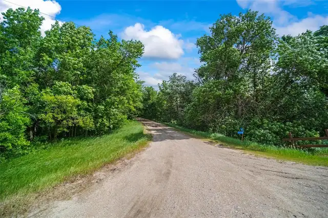 107 OUIMET Road Ste Agathe, Manitoba in Houses for Sale in Winnipeg - Image 3