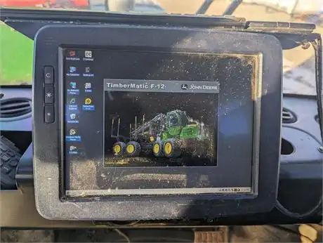 2014 JOHN DEERE 1910E FORWARDER  Cash/ trade/ lease to own term in Heavy Equipment in Fort St. John - Image 11