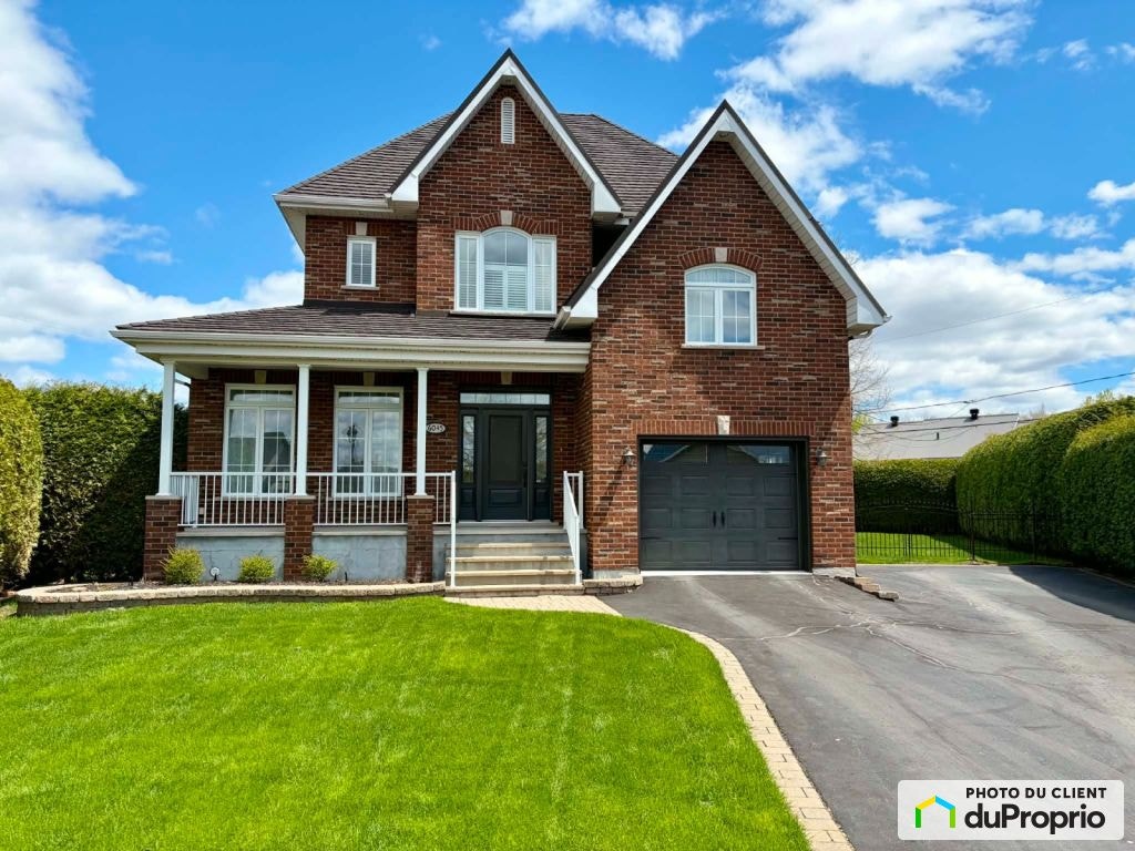 $899,000 - 2 Storey for sale in Contrecoeur — photo 1