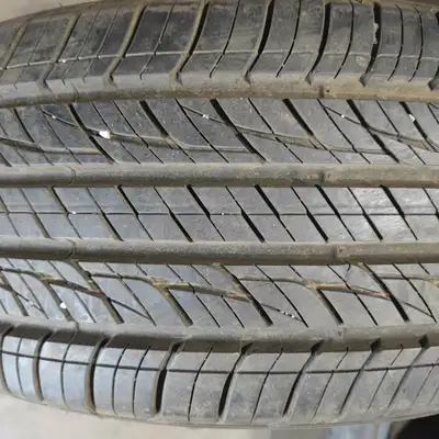 ONE 95% NEW KUMHO 255/60R18 108H CRUGEN HP71 0525 Looking for a variety of tire brands and sizes? We...