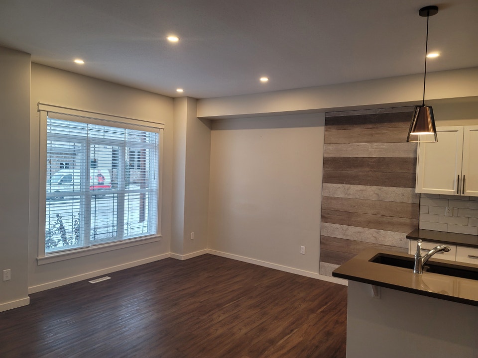 Charming 3 Bedroom, 2.5 Bathroom in Lacombe - Pet-Friendly! 3