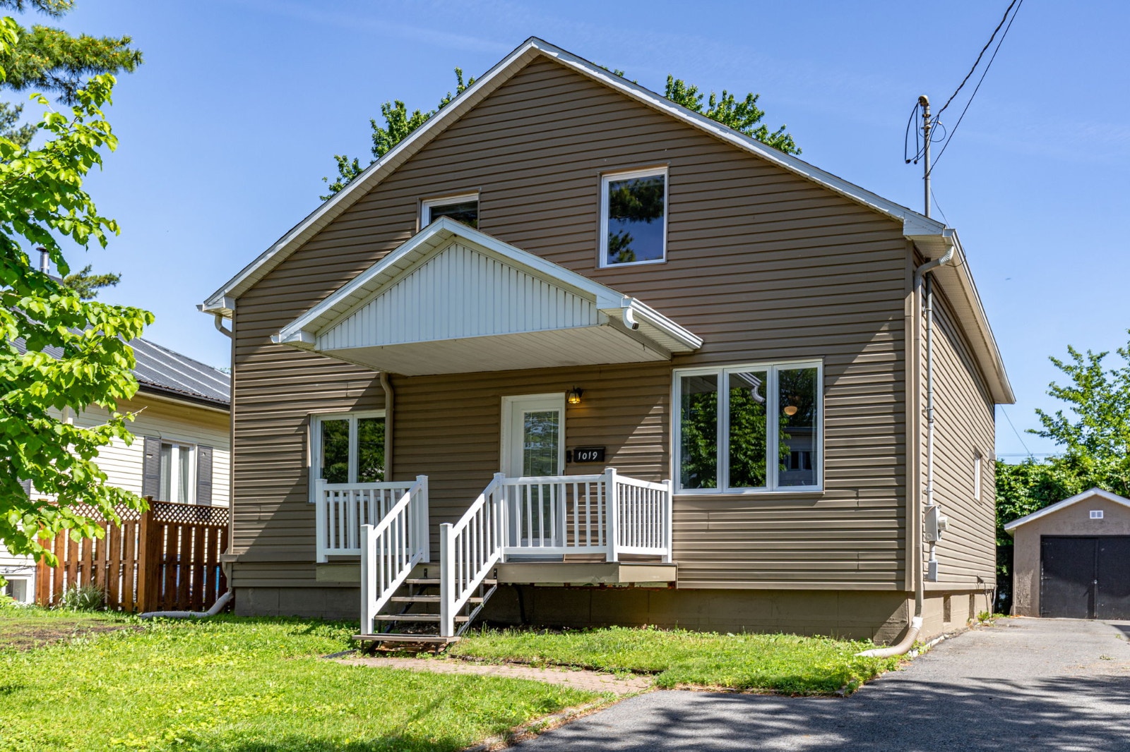 1019 51e Avenue — photo 1
