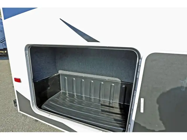 2022 Jayco Greyhawk 29MV Classe C VR/RV Crics Hydrauliques + Sol in RVs & Motorhomes in Laval / North Shore - Image 33