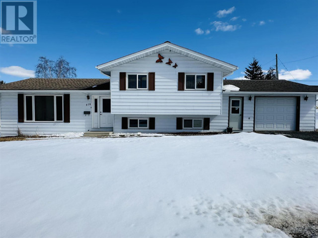 278 Taylor ST Dryden, Ontario in Houses for Sale in Thunder Bay - Image 2
