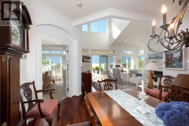 15 BEACH DRIVE Furry Creek, British Columbia in Condos for Sale in Sunshine Coast - Image 12