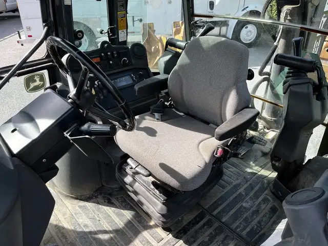 2010 John Deere 310SJ 4x4 Wheel Loader Extended Hoe 4 in 1 92 in in Heavy Trucks in Edmonton - Image 26
