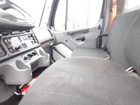 Ryder Stock ID: 808167 Transmission Type/Speed: AUTO 6 Engine: DIESEL L9'17 270/2000 Horse Power: 27... (image 8)