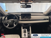 Low Mileage, Premium Audio, HUD, Lane Keep Assist, Leather Seats, Navigation! Ask us how you can add... (image 8)