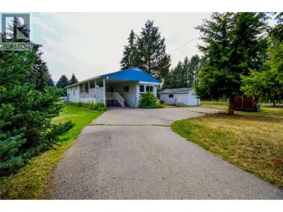 Looking for a little more yard without being too far from town? This 3 bedroom, 2 bathroom home sits...