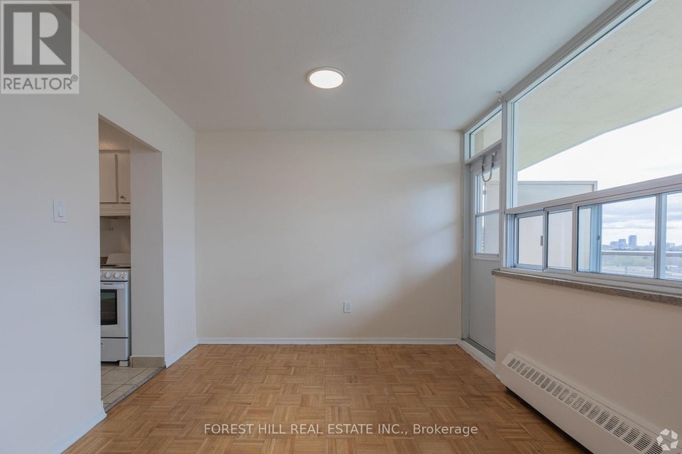 210 - 1130 WILSON AVENUE Toronto (Downsview-Roding-CFB), Ontario 5