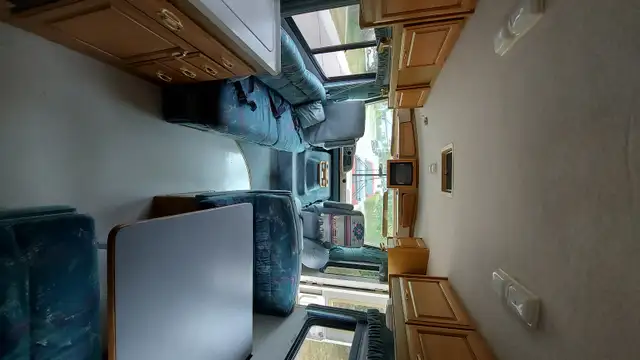 1994 30' Fleetwood Coronado Class A Motorhome in RVs & Motorhomes in Strathcona County - Image 5