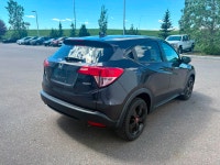Our 2016 Honda HR-V EX AWD in Mulberry Metallic Purple is a Fresh trade! Call to find out more infor... (image 4)