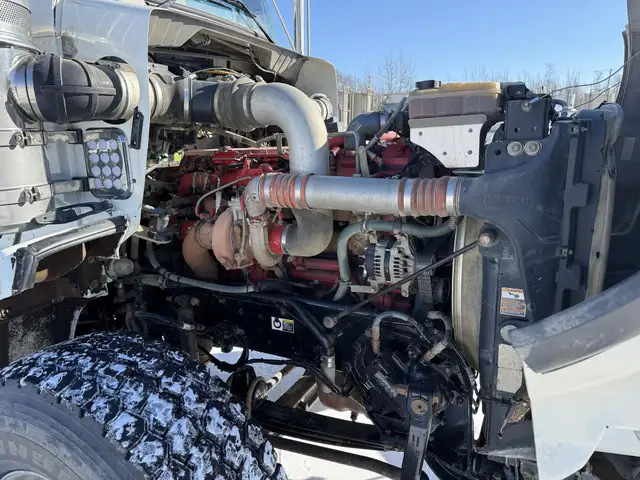 2014 KENWORTH T800 in Heavy Trucks in Saskatoon - Image 20