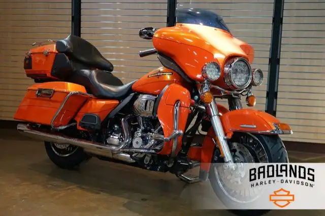 2012 Harley-Davidson Touring FLHTK - Electra Glide Ultra Limited in Sport Touring in Lethbridge - Image 2