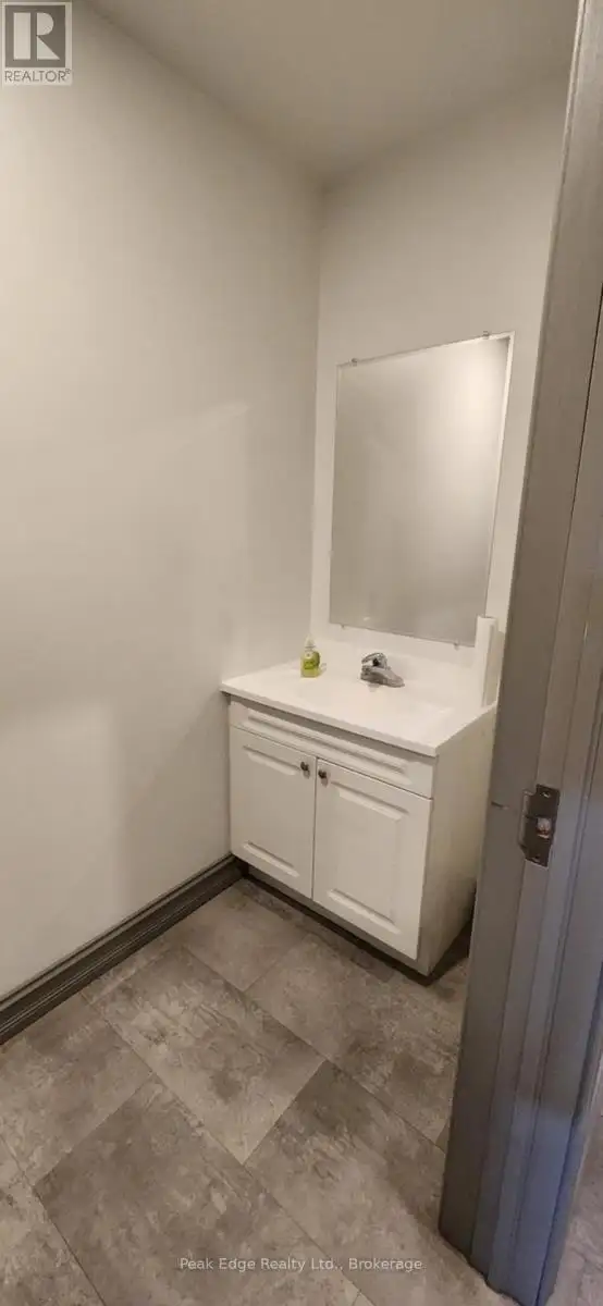 209 10TH STREET Hanover, Ontario in Commercial & Office Space for Sale in Owen Sound - Image 12