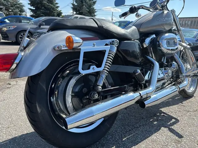2007 Harley-Davidson Sportster ~ SPORTSTER XL1200 CUSTOM ~ COOL  in Street, Cruisers & Choppers in City of Toronto - Image 13