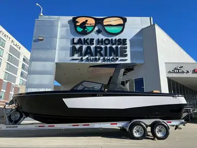 Welcome to Wizard Lake Marine Kelowna Inc.! Boat: AVIARA AV28 ...