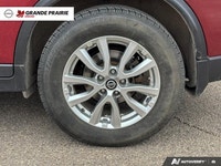 Low Kilometres | Smart Device Integration | Bluetooth Connection | Heated Front Seating | Back Up Ca... (image 9)