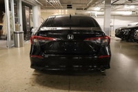 This Honda Civic has a powerful Regular Unleaded I-4 2.0 L/122 engine powering this Variable transmi... (image 5)