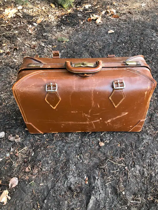 Vintage Suitcase628637383075871220