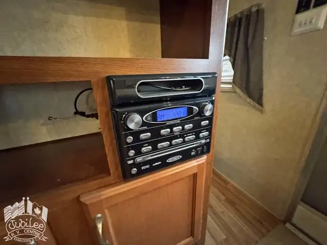 2011 ,Creeside,Outdoors RV 26BKS in Travel Trailers & Campers in Kamloops - Image 12
