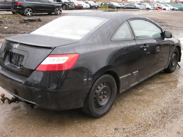 !!!!NOW OUT FOR PARTS !!!!!!WS008687 2006 HONDA CIVIC dans Pièces de carrosserie dans Woodstock - Image 3