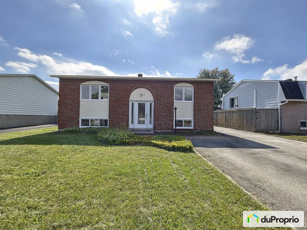 $634,000 - Bungalow for sale in Terrebonne (Lachenaie) — photo 1