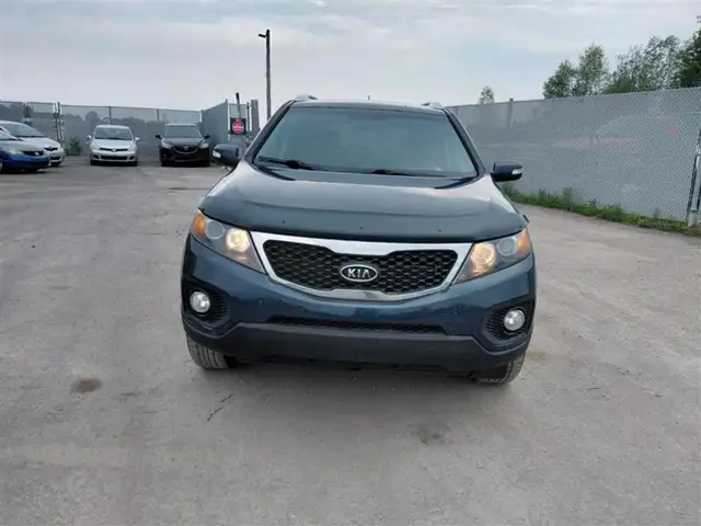2012 KIA Sorento LX in Cars & Trucks in Drummondville - Image 9