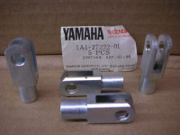 NOS OEM Yamaha Clevis joint 1A1-27222-01 RD 400